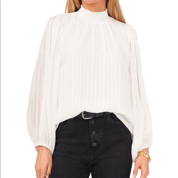 Vince Camuto Long Sleeve Smocked Mock 